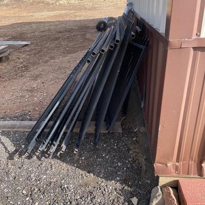 Lot 424 metal fencing (aluminium)