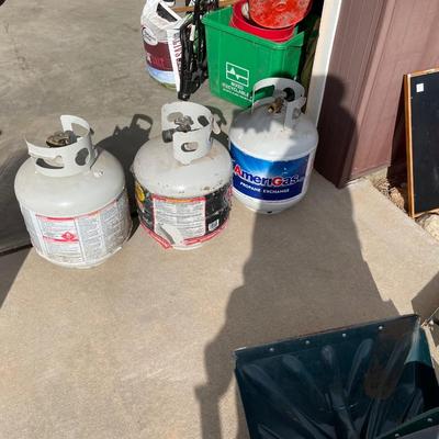 Lot 431 3 propone tanks - mostly full