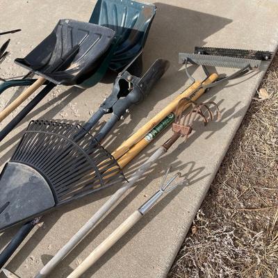 Lot 435 miscellaneous yard tools and snow shovels