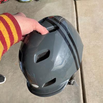 Lot 442 Schwinn Bike Helmet