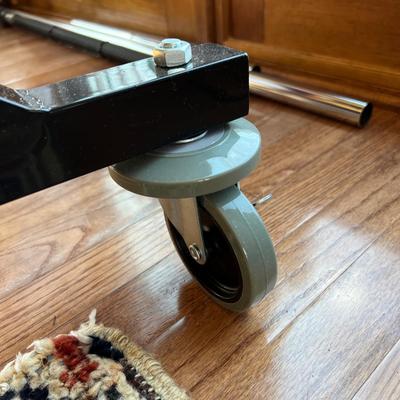 Heavy Duty DFW Clothing Z-Rack (1 of 2)