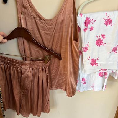 Big Lot Women's Casual Ware, Pajamas, T-Shirts - Victoria Secret, Ellen Tracy, Duofold