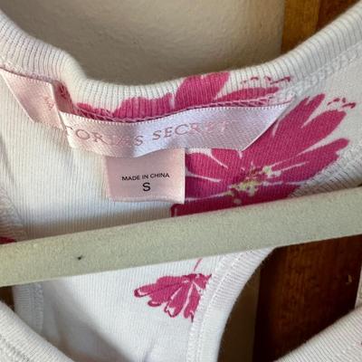 Big Lot Women's Casual Ware, Pajamas, T-Shirts - Victoria Secret, Ellen Tracy, Duofold