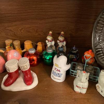 Elephant, Santa boots shakers and more