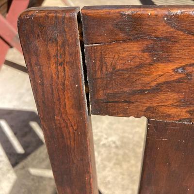 Entry Table with Small Wooden Chair (LR-BM)