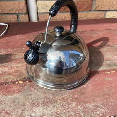 Kitchen Essentials (LR-BM)