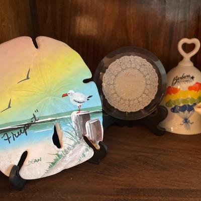 Small clocks and decor