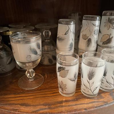 Frosted leaf glasses & goblets
