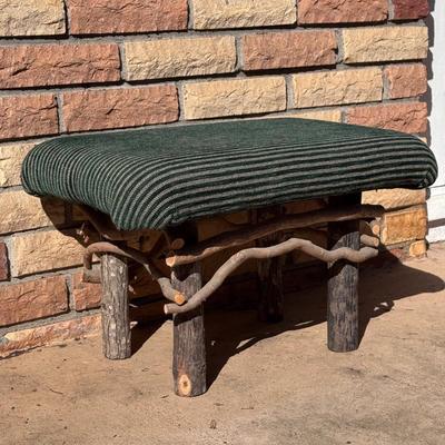 Rustic Wooden Ottoman and Woodland Knick-Knacks (LR-DZ)