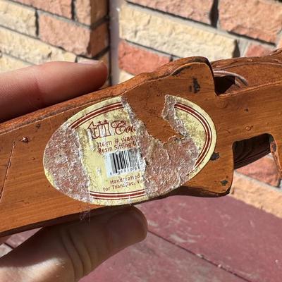 Rustic Wooden Ottoman and Woodland Knick-Knacks (LR-DZ)