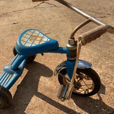 Vintage Murray 1 step Tricycle. Blue