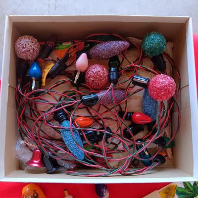 VINTAGE CHRISTMAS LIGHTS AND HALLMARK NATIVITY SCENE