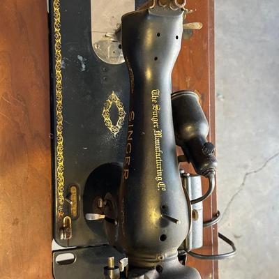 Antique Singer Sewing Cabinet with Sewing Machine, Button Holder and Thread!