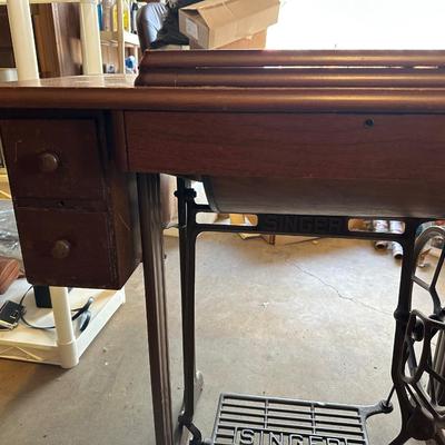 Antique Singer Sewing Cabinet with Sewing Machine, Button Holder and Thread!