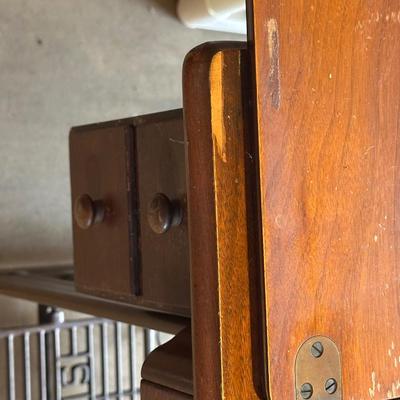 Antique Singer Sewing Cabinet with Sewing Machine, Button Holder and Thread!
