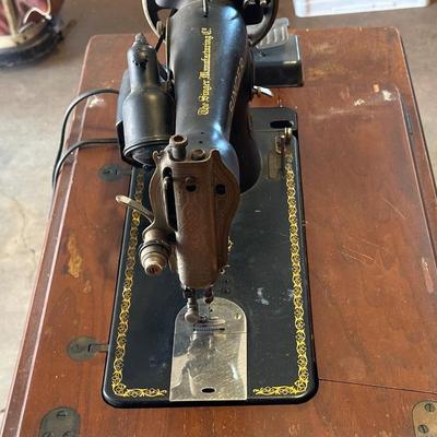 Antique Singer Sewing Cabinet with Sewing Machine, Button Holder and Thread!