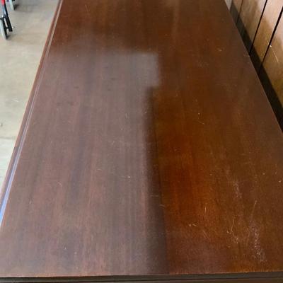 Vintage Queen Anne style Cedar Chest. 19 x 32 x 45