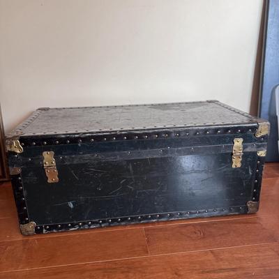 Antique Trunk by the National Vulcanized Fibre Company (LR-DZ)