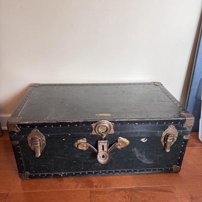 Antique Trunk by the National Vulcanized Fibre Company (LR-DZ)