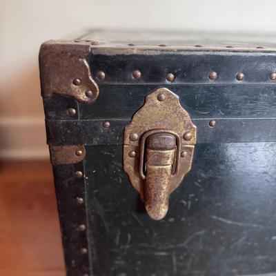 Antique Trunk by the National Vulcanized Fibre Company (LR-DZ)