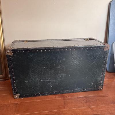 Antique Trunk by the National Vulcanized Fibre Company (LR-DZ)