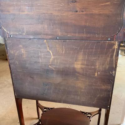 Beautiful Vintage 1 drawer Secretary Desk in good condition,