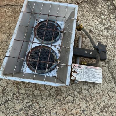 Lot of Vintage to Now Lanterns and heaters.