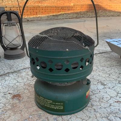 Lot of Vintage to Now Lanterns and heaters.