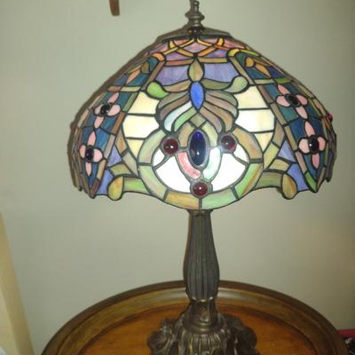 Metal Post Table Top Lamp with Stained Glass Shade- Approx 22 1/4" Tall