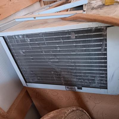WHIRLPOOL AIR CONDITIONER, WORKS GREAT!