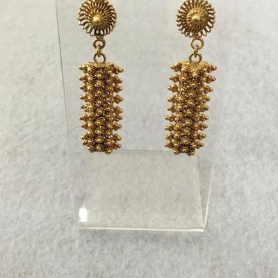 Beautiful, vintage, gold tone, dangle earrings