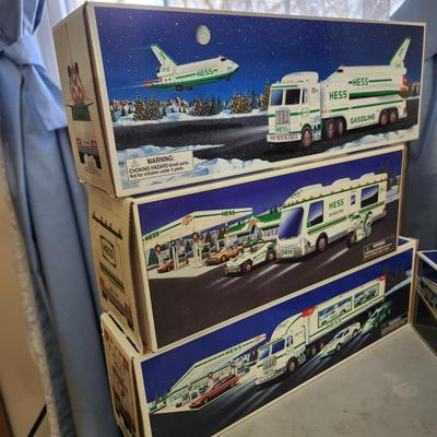 5 Hess Trucks 97 98 99 2000 2001
