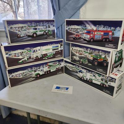 6 Hess Trucks 2002 03 04 05 06 0 7 Race Car Plane Fire Truck Motorcycle