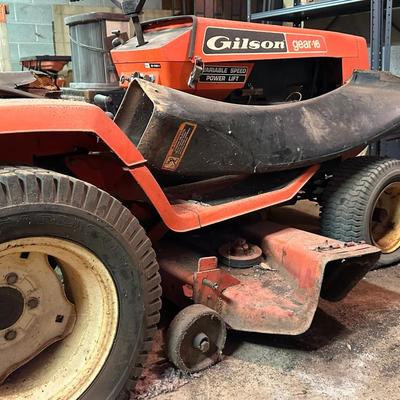 Vintage Gilson Gear 16 Lawn & Garden Tractor