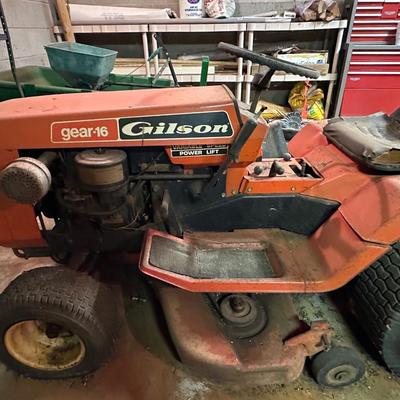 Vintage Gilson Gear 16 Lawn & Garden Tractor