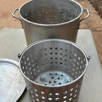 Lot of Vintage Kitchen Pots & Pans
