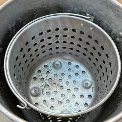 Lot of Vintage Kitchen Pots & Pans