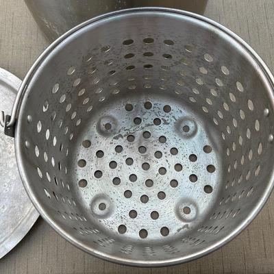 Lot of Vintage Kitchen Pots & Pans