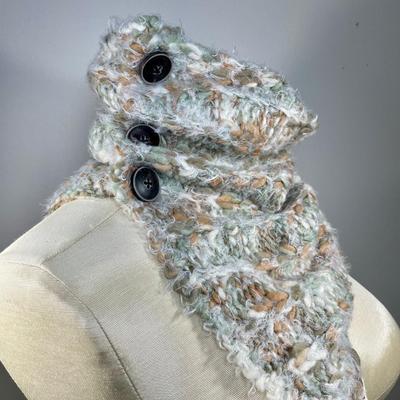 Knit Neck Gator with buttons New!