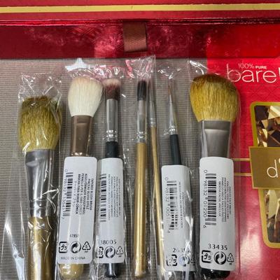 Bare Minerals Makeup set with Brushes New!
