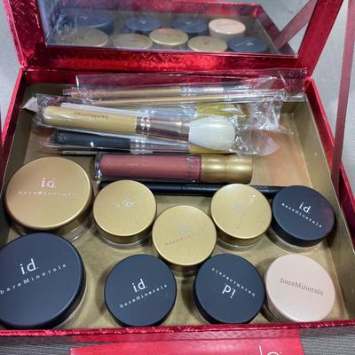Bare Minerals Makeup set with Brushes New!