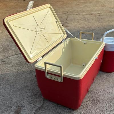 Red Vintage Igloo Cooler & Coleman Water Bottle