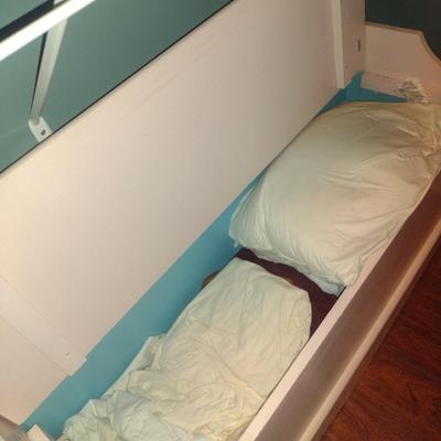 Bench Seat with Storage/Blanket Chest- Approx 44 1/2" Long, 14 1/2" Deep, 18" Tall (23 3/4" to Top of Backsplash)
