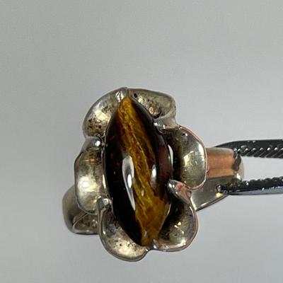 Vintage Tiger Eye Sterling ring 7.5