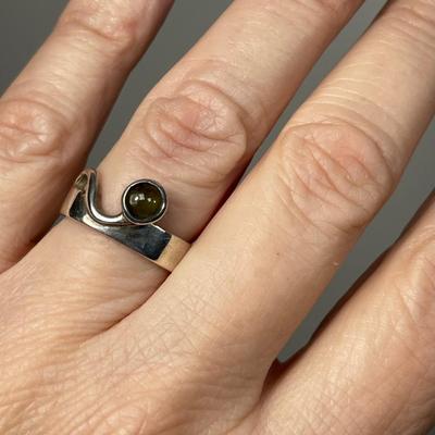 Modernist Sterling Silver Green Tourmaline Ring 7.5