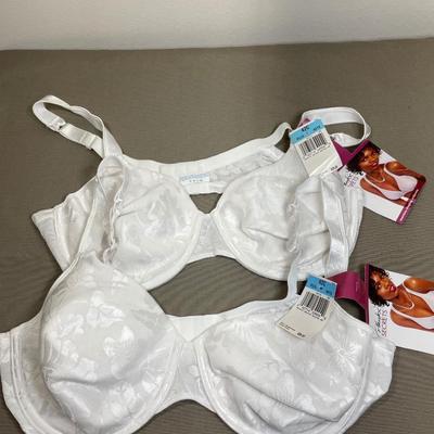 2 Playtex Secrets 42 C Bras New!