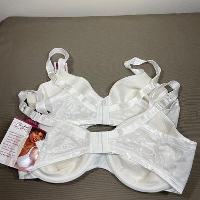2 Playtex Secrets 42 C Bras New!