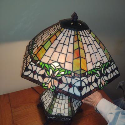 Table Top Two Bulb Lamp with Stained Glass Shade- Approx 21 3/4" Tall