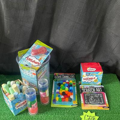 G85-Toy Lot