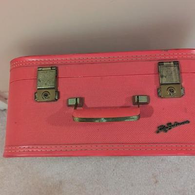 Vintage Lady Baltimore Classic Suitcase No Key